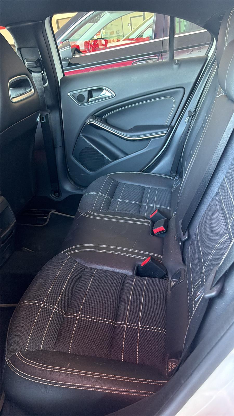 Mercedes Benz Clase A (todo) 200 URBAN 2.1 136CV foto 6